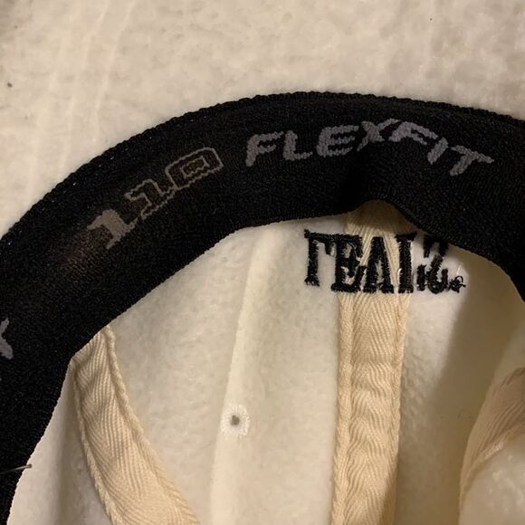 Levi's Sherpa ball cap.  NWOT/unisex - Picture 6 of 6